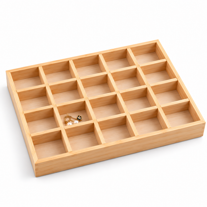 Plateau compartimenté en bois pour ranger différents bijoux