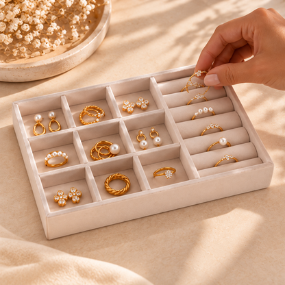 Plateau à bijoux avec cases de rangement et supports pour bagues